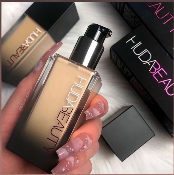 Huda Beauty FAUX FILTER FOUNDATION - TOASTED COCONUT 240N